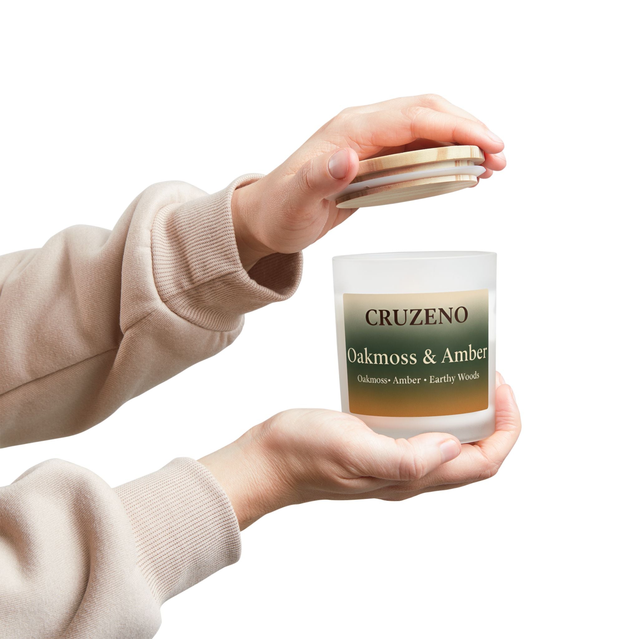 Cruzeno Oakmoss and Amber | Crackling Wooden Wick Candle